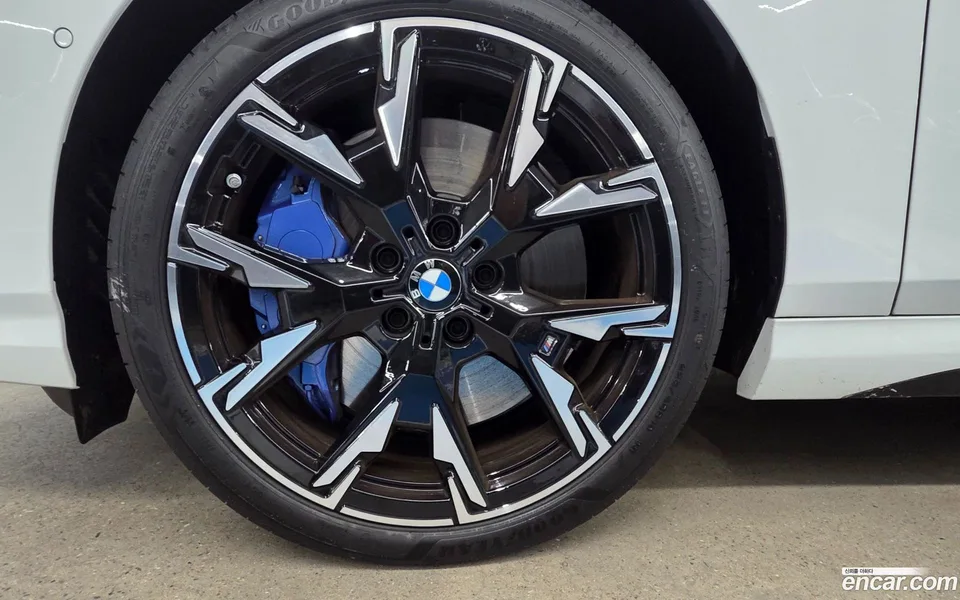 BMW 2 Series Gran Coupe 228 xDrive M 2025 — thumbnail 2