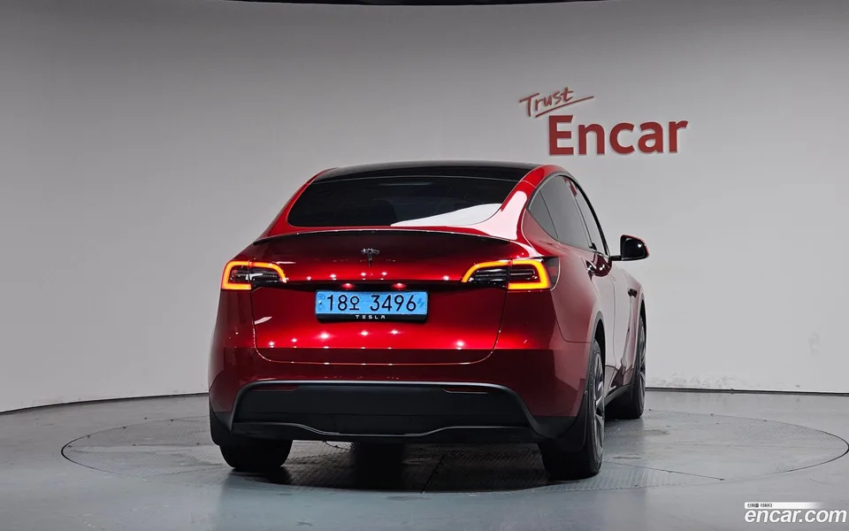 Tesla Model Y RWD 2024 — thumbnail 4