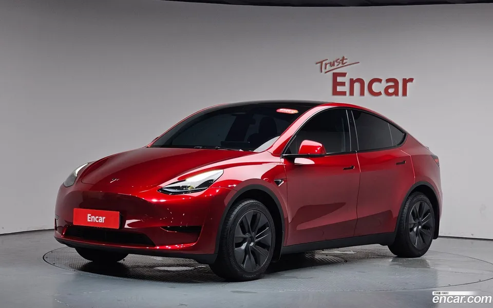 Tesla Model Y RWD 2024 — photo 1, buy with delivery to Moscow