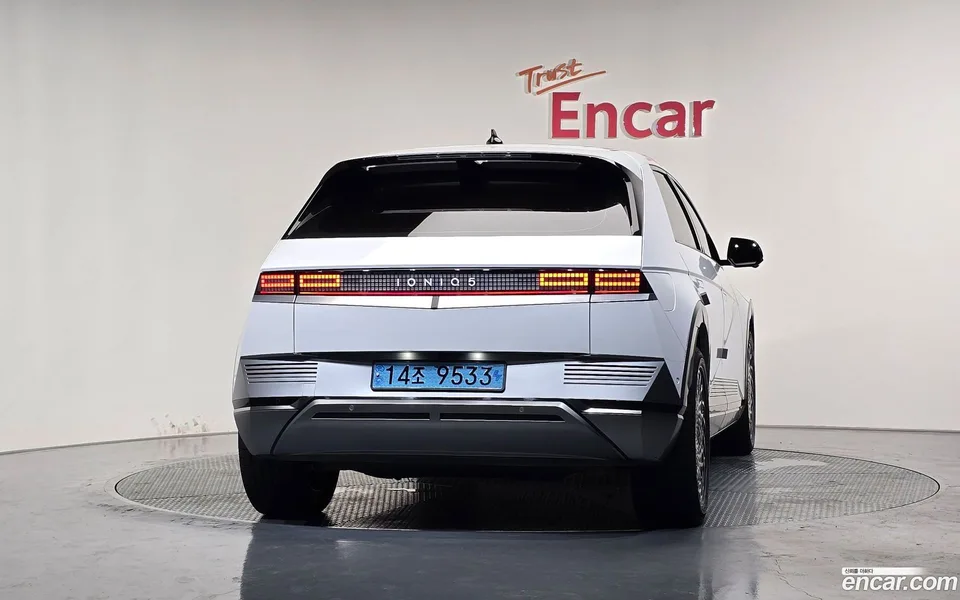 Hyundai Ioniq 5 2024 — thumbnail 4