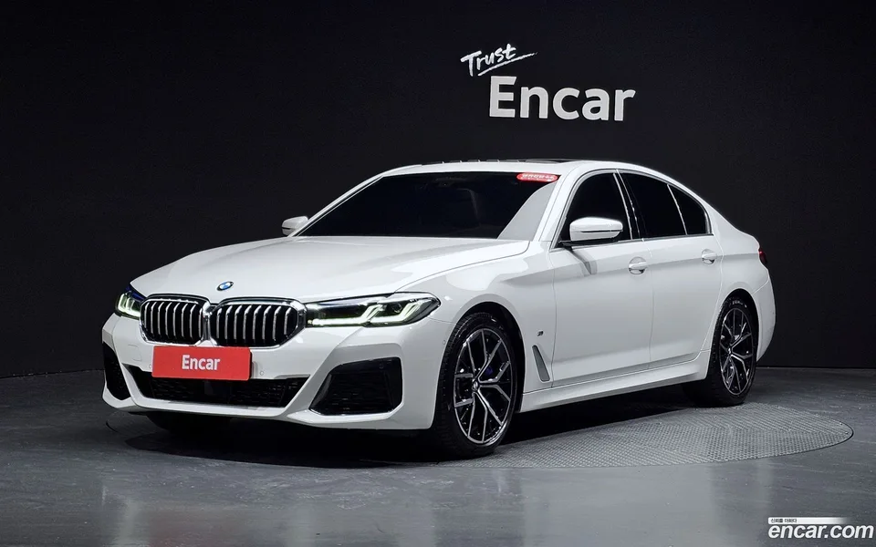 BMW 5 Series 530i M 2023 — photo 1, buy with delivery to Moscow