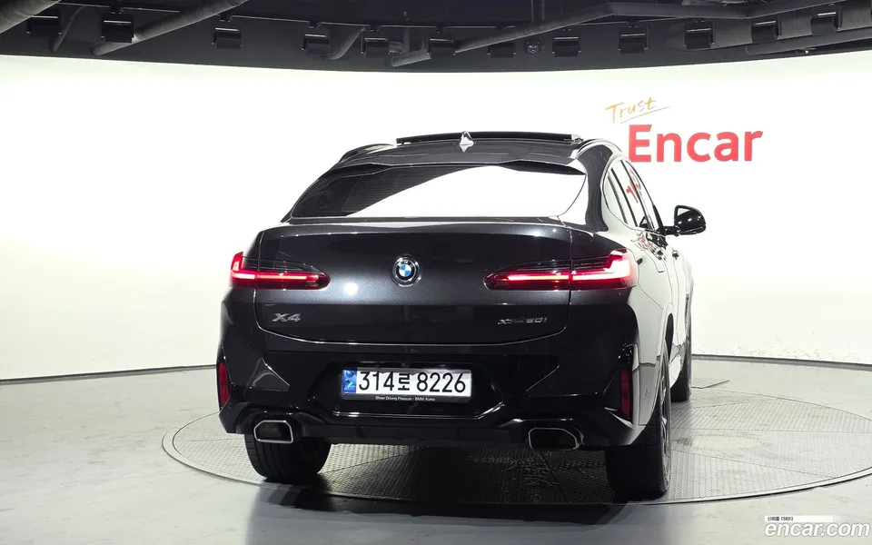 BMW X4 xDrive20i M 2022 — thumbnail 4