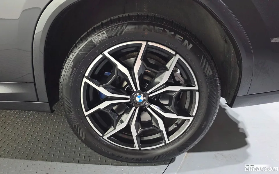 BMW X4 xDrive20i M 2022 — thumbnail 5