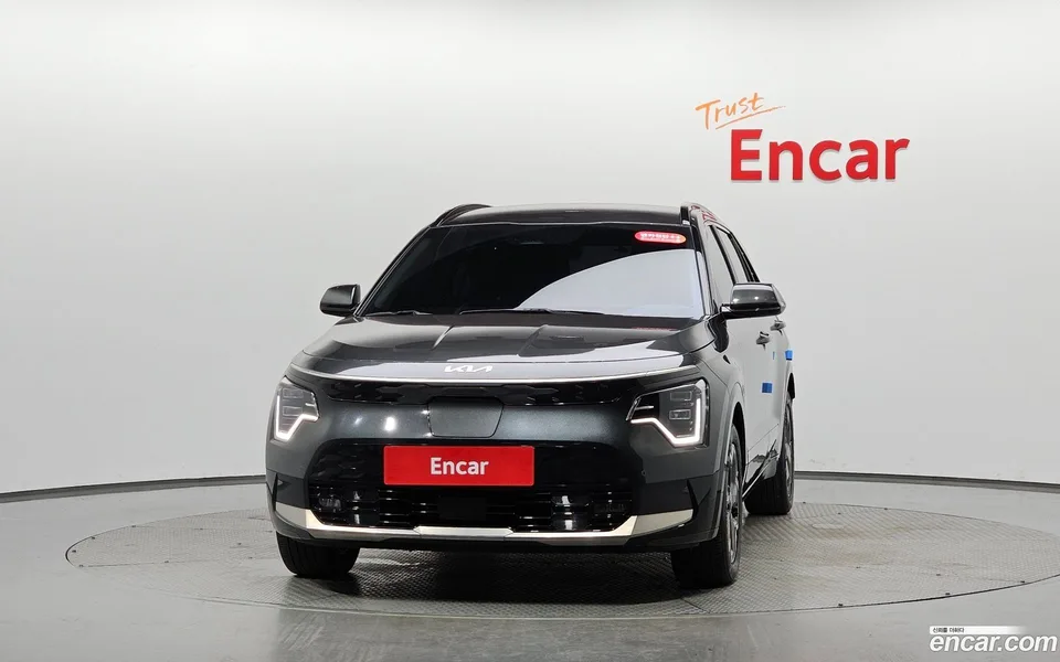 Kia Niro EV 2023 — thumbnail 3