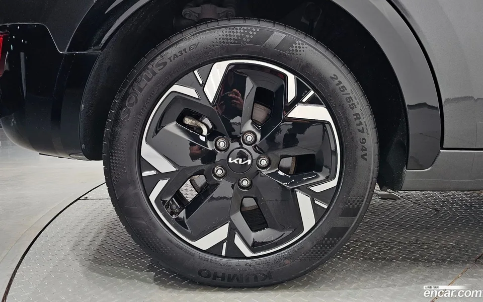 Kia Niro EV 2023 — thumbnail 5