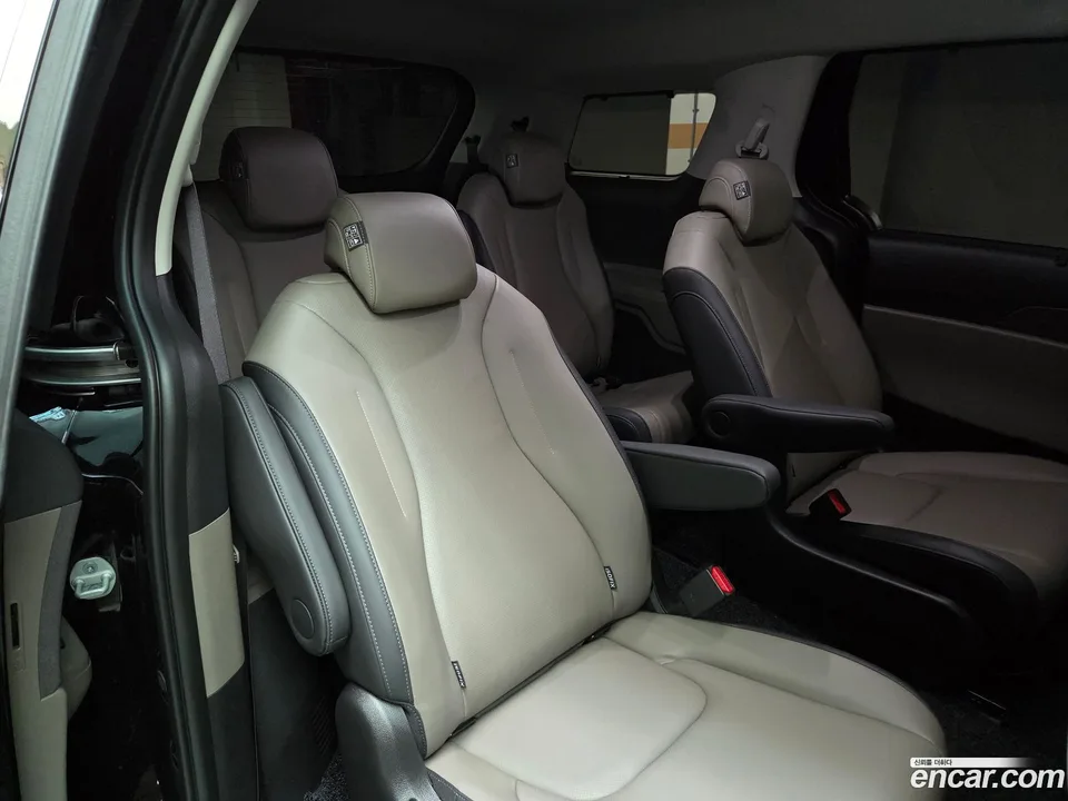 Kia Carnival HEV 9 2026 — thumbnail 2