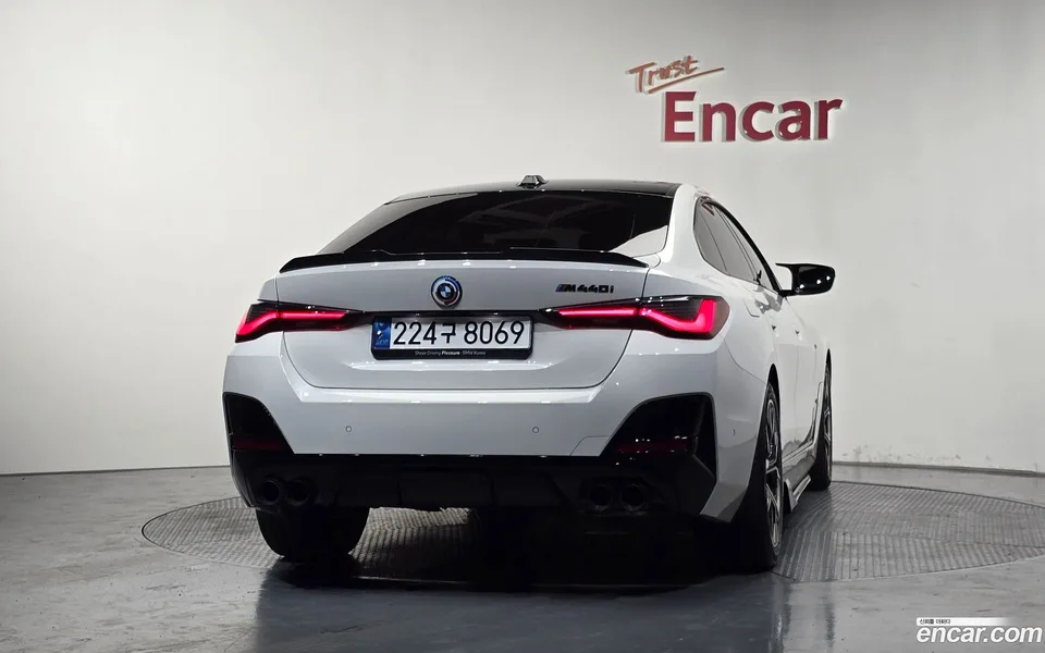 BMW 4 Series 420i M 2024 — thumbnail 4
