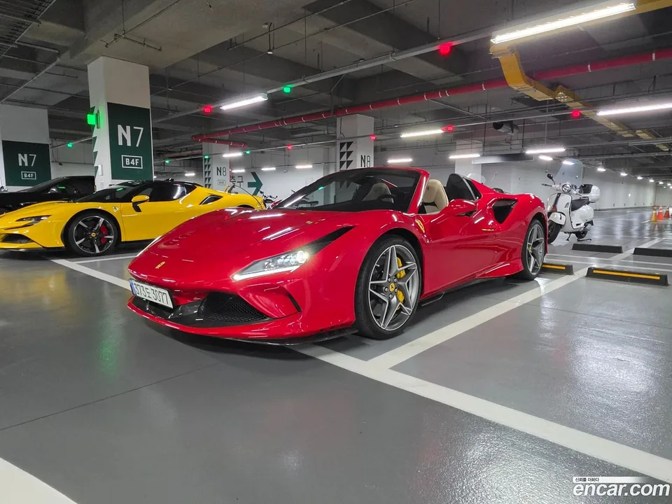 Ferrari F8 Spider 3.9 V8 2022 — thumbnail 3