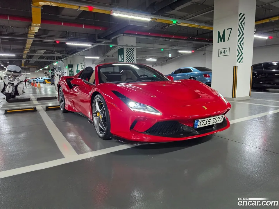 Ferrari F8 Spider 3.9 V8 2022 — thumbnail 4