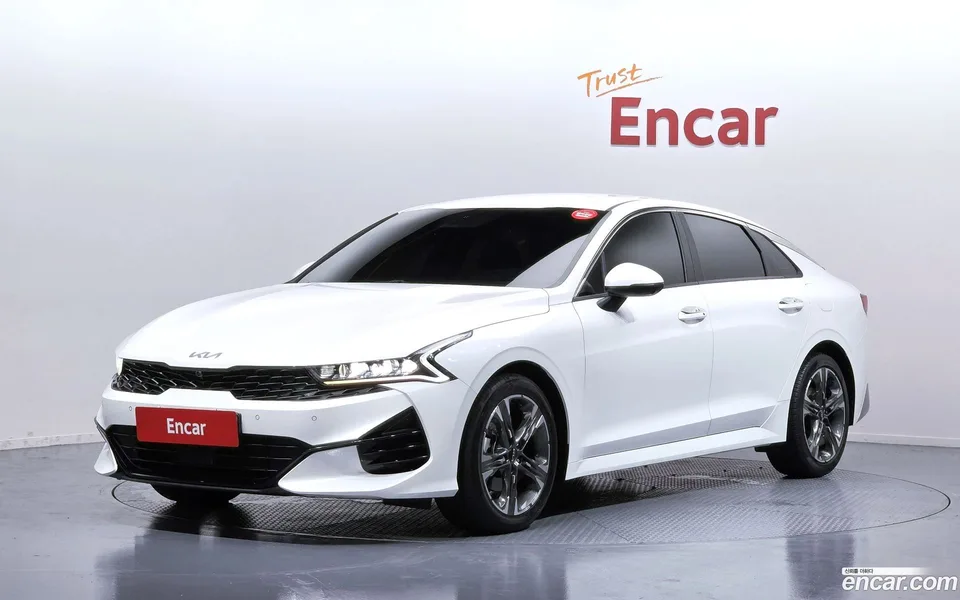 Kia K5 2.0 2022 — photo 1, buy with delivery to Moscow