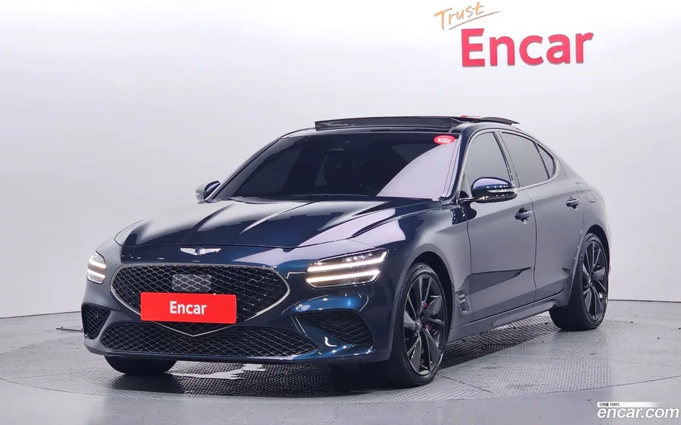 Genesis G70 2.0T 4WD 2022 — photo 1, buy with delivery to Moscow