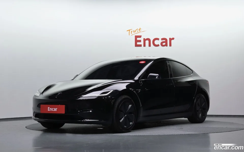 Tesla Model 3 RWD 2024 — photo 1, buy with delivery to Moscow