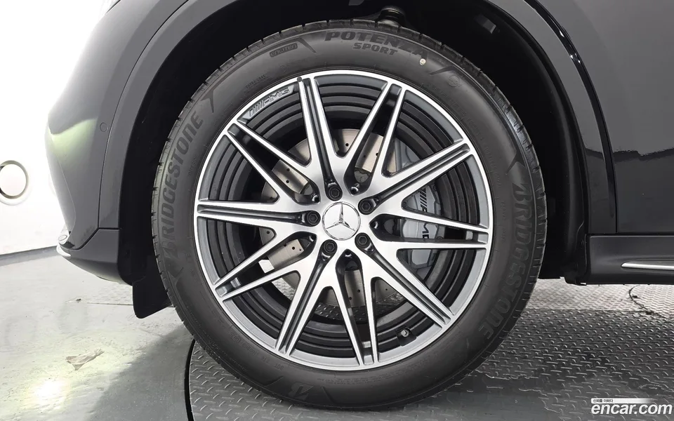 Mercedes-Benz GLC-Class AMG GLC43 4MATIC 2025 — thumbnail 2