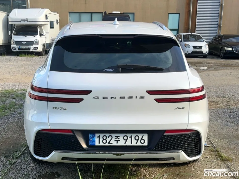 Genesis GV70 2.2 AWD 2024 — thumbnail 2
