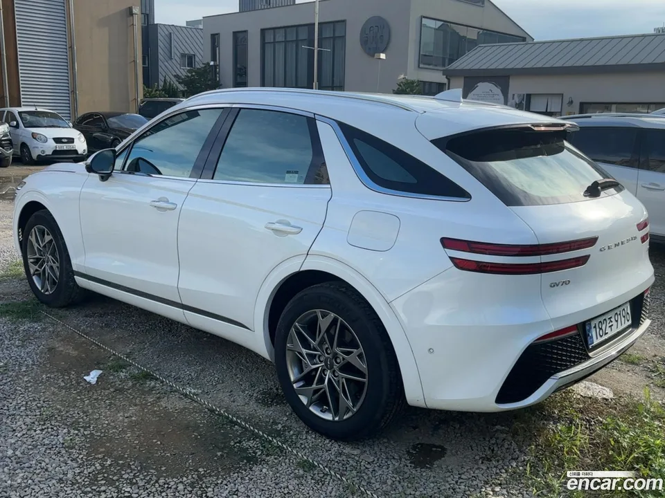 Genesis GV70 2.2 AWD 2024 — thumbnail 3