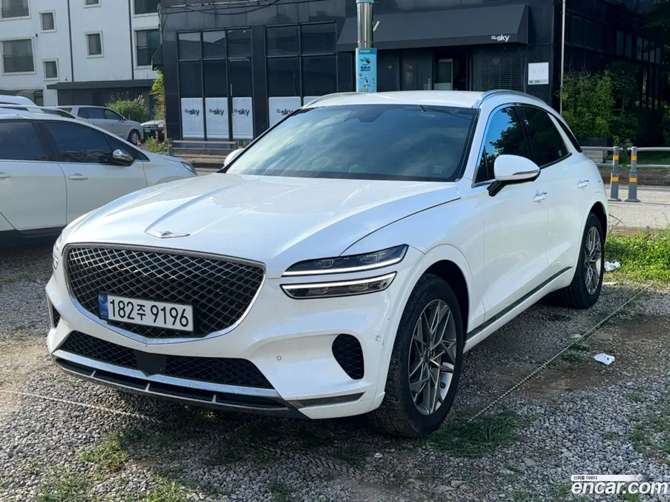 Genesis GV70 2.2 AWD 2024 — photo 1, buy with delivery to Moscow