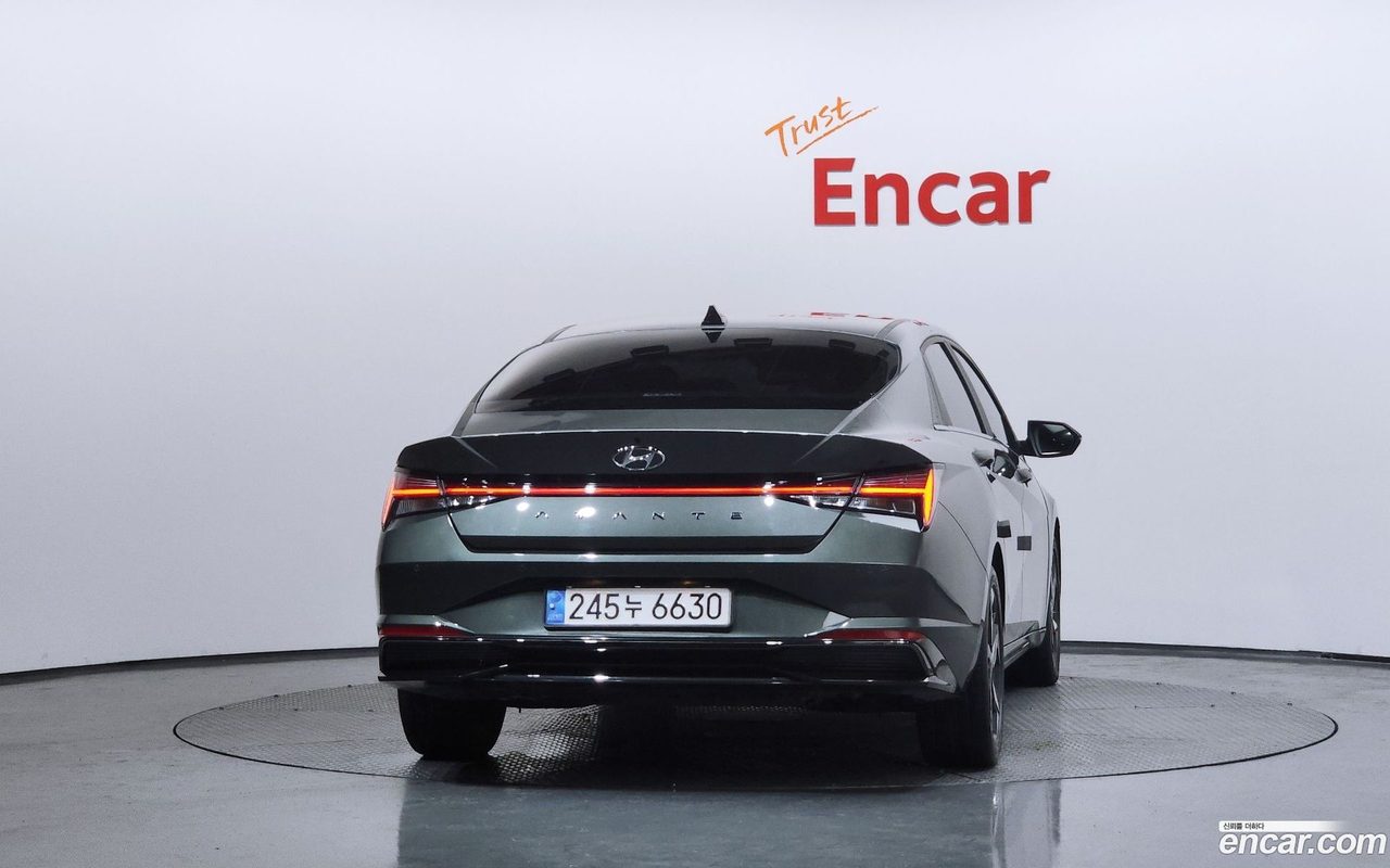 Hyundai Avante Hybrid 2022 — 4