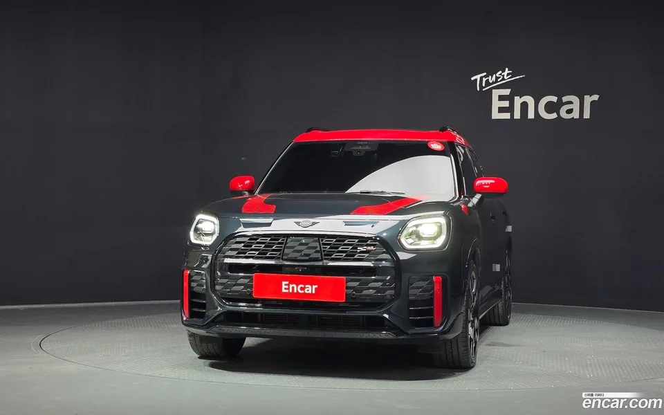 MINI Cooper S Countryman ALL4 JCW 2025 — thumbnail 3