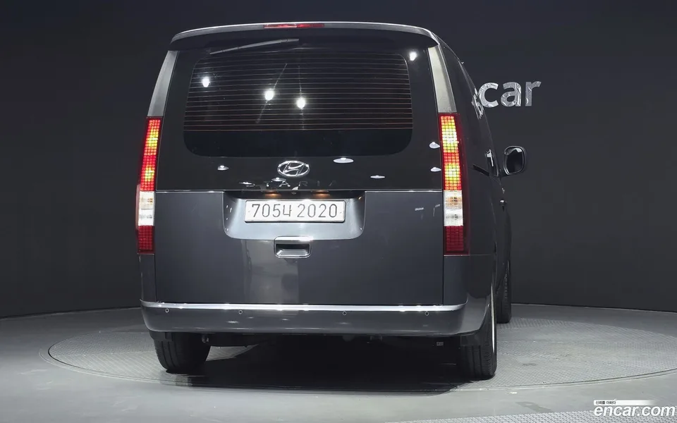 Hyundai Staria 11 2022 — thumbnail 4