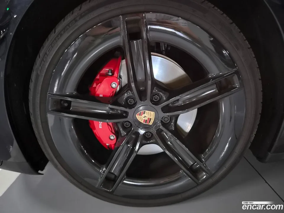 Porsche Taycan 4S 2026 — миниатюра 2