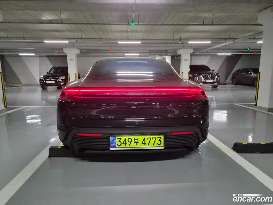 Porsche Taycan 4S 2026 — миниатюра 4