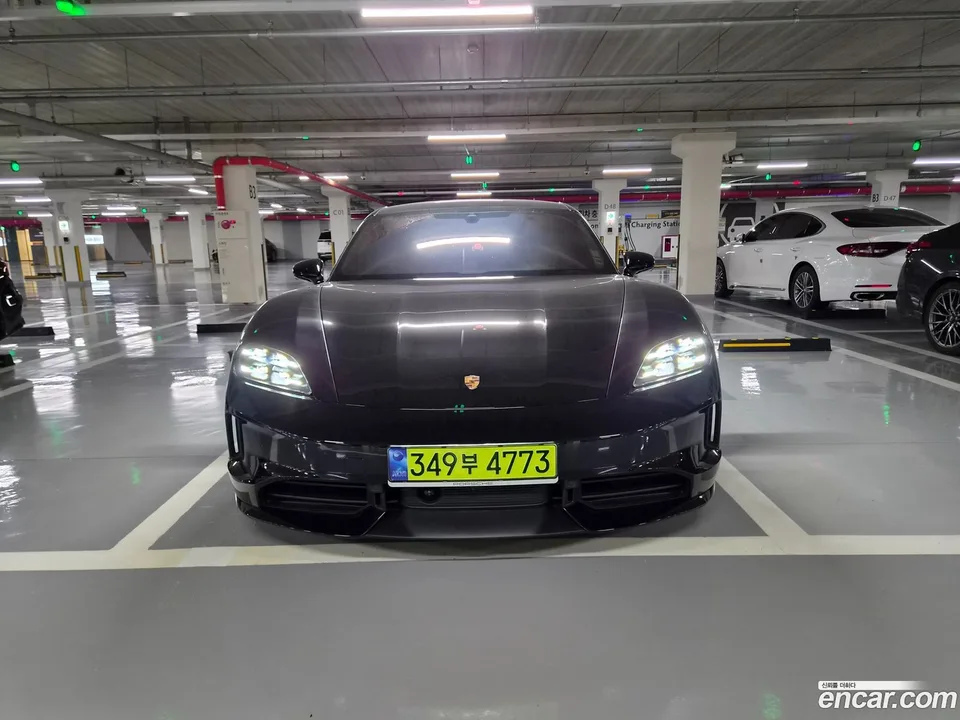 Porsche Taycan 4S 2026 — фото 1, купить с доставкой в Москву