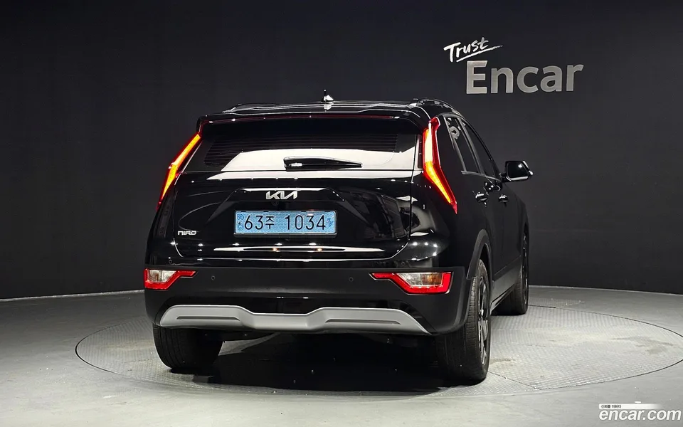 Kia Niro EV 2023 — thumbnail 4