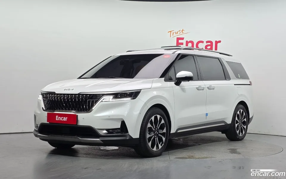 Kia Carnival 9 2022 — фото 1, купить с доставкой в Москву