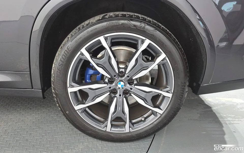 BMW X4 xDrive20d M 2025 — thumbnail 2