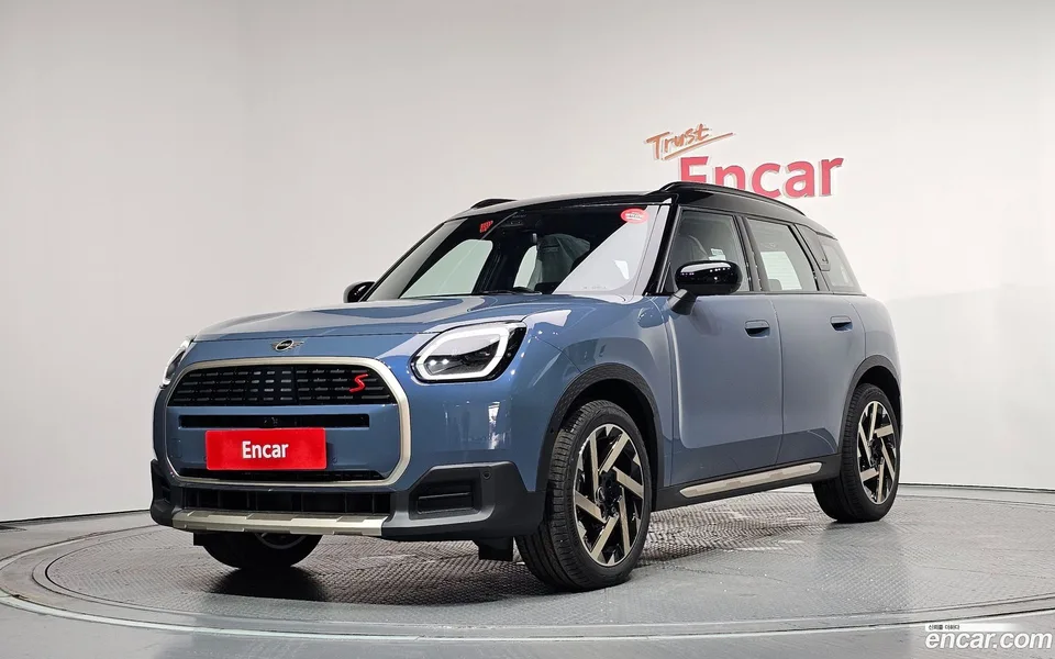 MINI Cooper S Countryman ALL4 2026 — photo 1, buy with delivery to Moscow
