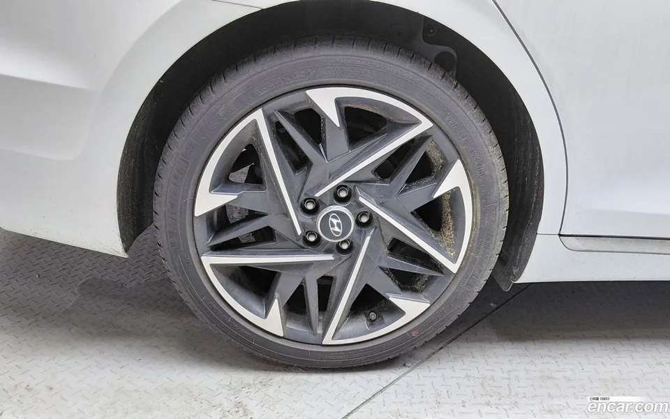 Hyundai Grandeur IG 3.3 2022 — thumbnail 2