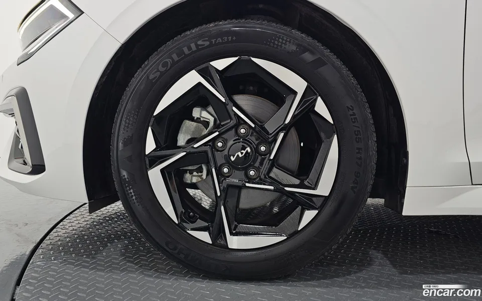 Kia K5 2.0 2024 — thumbnail 5