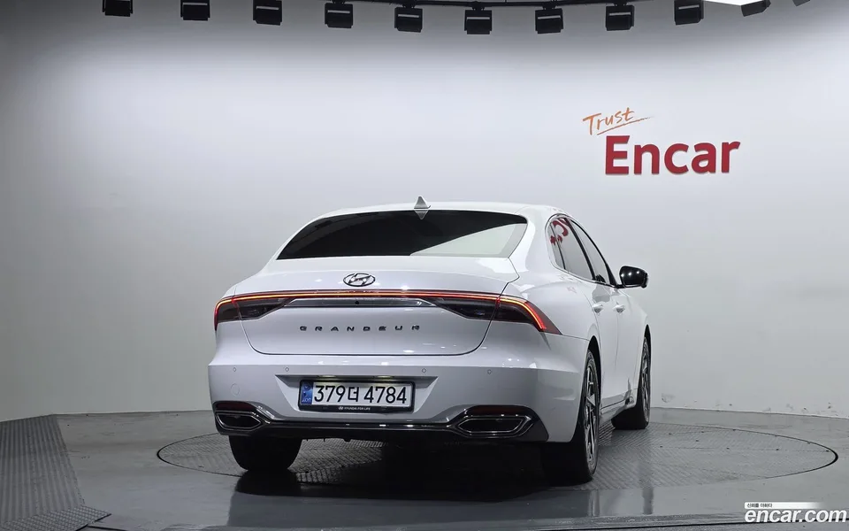 Hyundai Grandeur IG Hybrid 2022 — thumbnail 4