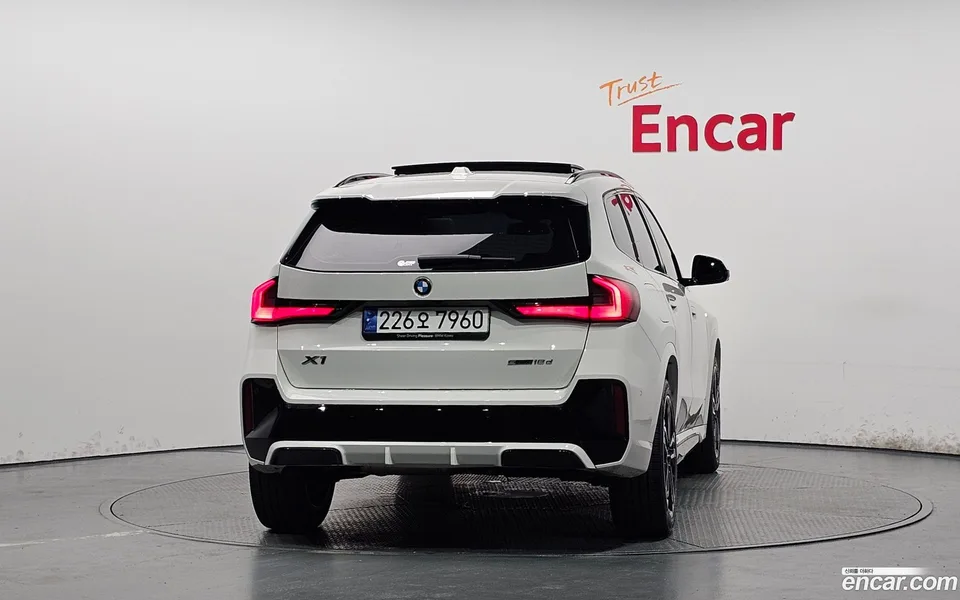 BMW X1 sDrive 18d M 2024 — thumbnail 4