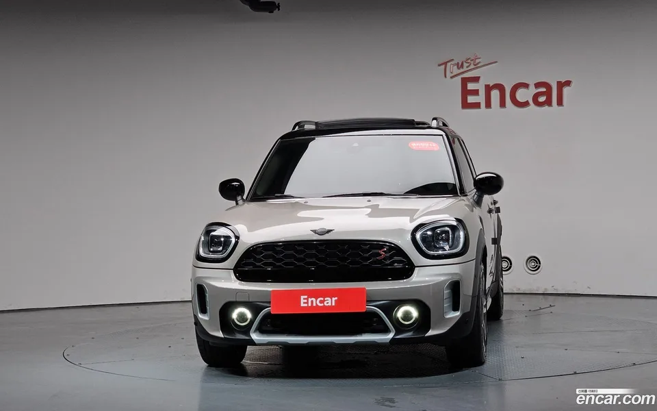 MINI Cooper S Countryman ALL4 2023 — thumbnail 3