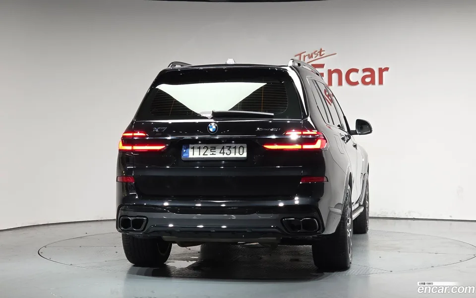 BMW X7 xDrive 40i M 6 2023 — thumbnail 4