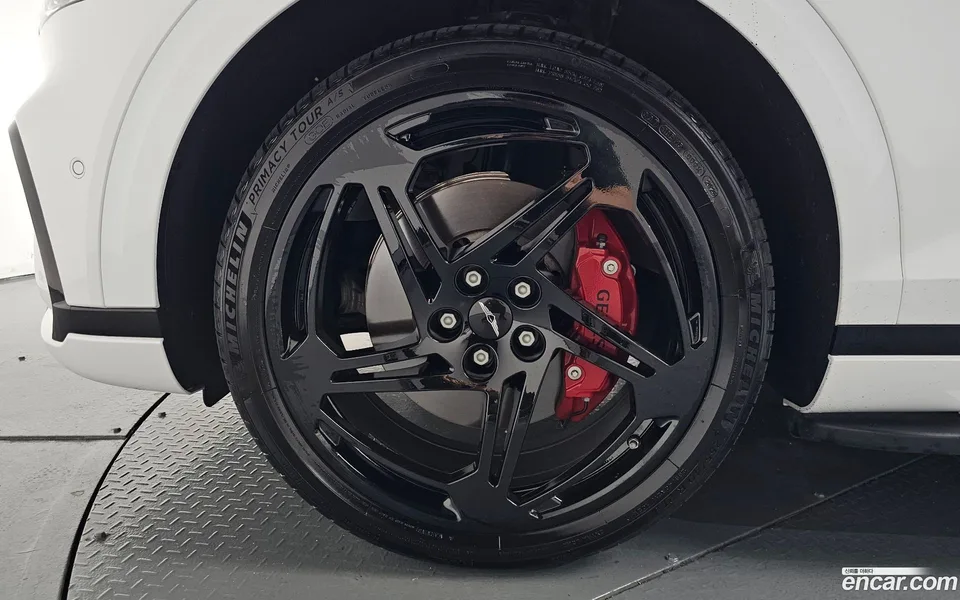 Genesis GV70 3.5T AWD 2025 — thumbnail 5