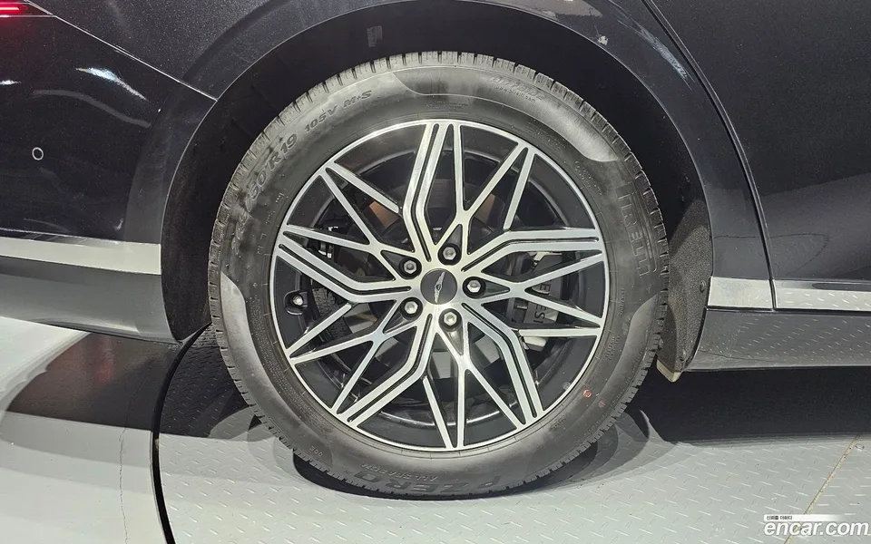Genesis G90 3.5 AWD 2025 — thumbnail 2
