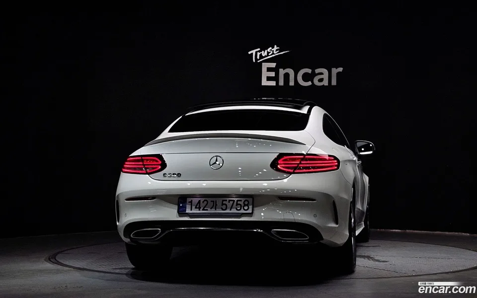 Mercedes-Benz C-Class C200 2023 — миниатюра 4