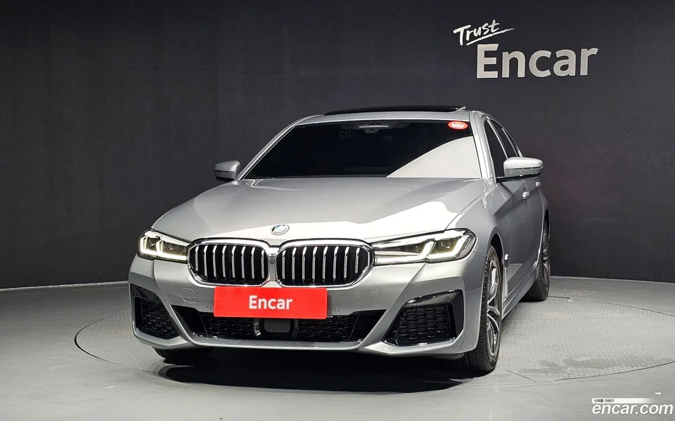BMW 5 Series 523d M 2023 — thumbnail 3