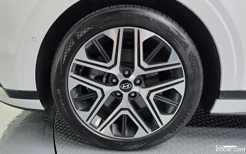 Hyundai Grandeur 2.5 2WD 2022 — thumbnail 2