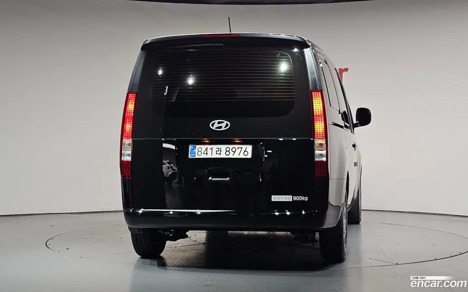 Hyundai Staria 3 2025 — thumbnail 4