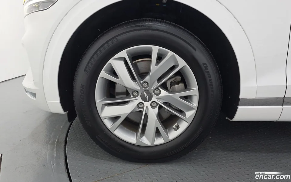 Genesis GV70 2.5T 2WD 2022 — thumbnail 5