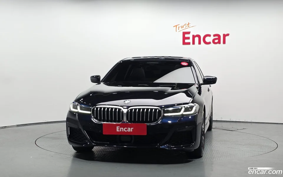 BMW 5 Series 530i xDrive M 2022 — thumbnail 3