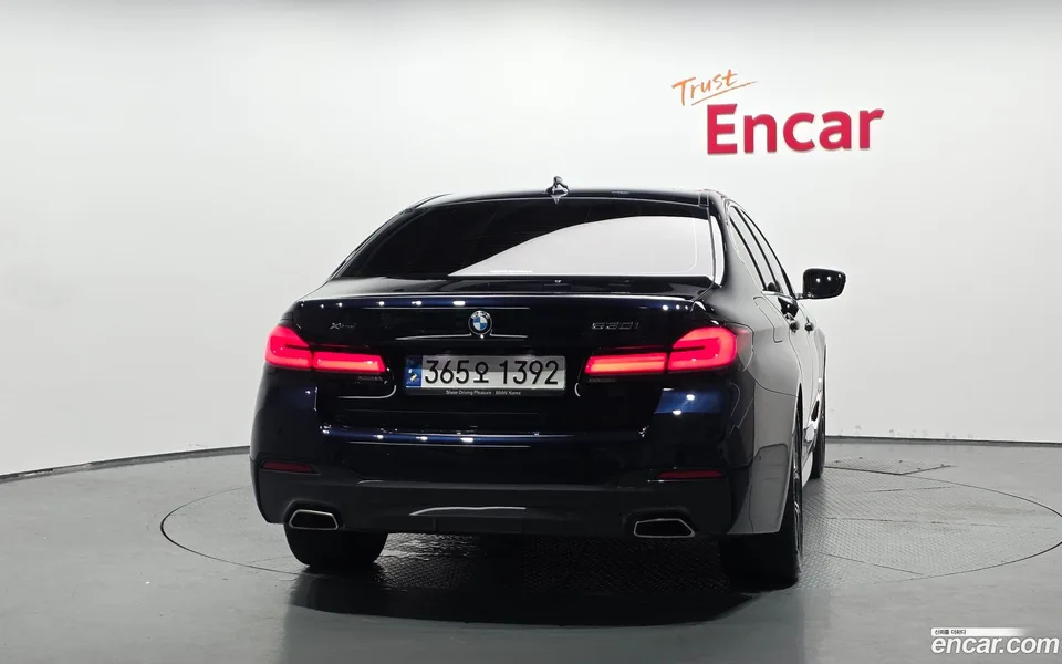 BMW 5 Series 530i xDrive M 2022 — thumbnail 4
