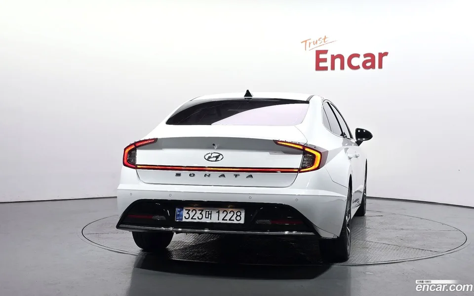 Hyundai Sonata 2.0 2022 — thumbnail 4