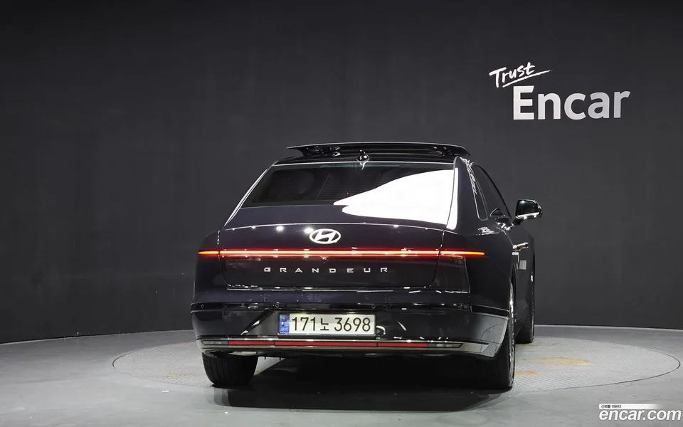 Hyundai Grandeur Hybrid 2023 — thumbnail 4