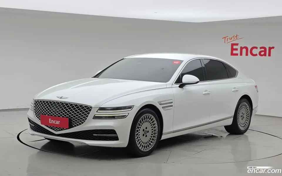 Genesis G80 2.5 2WD 2023 — photo 1, buy with delivery to Moscow