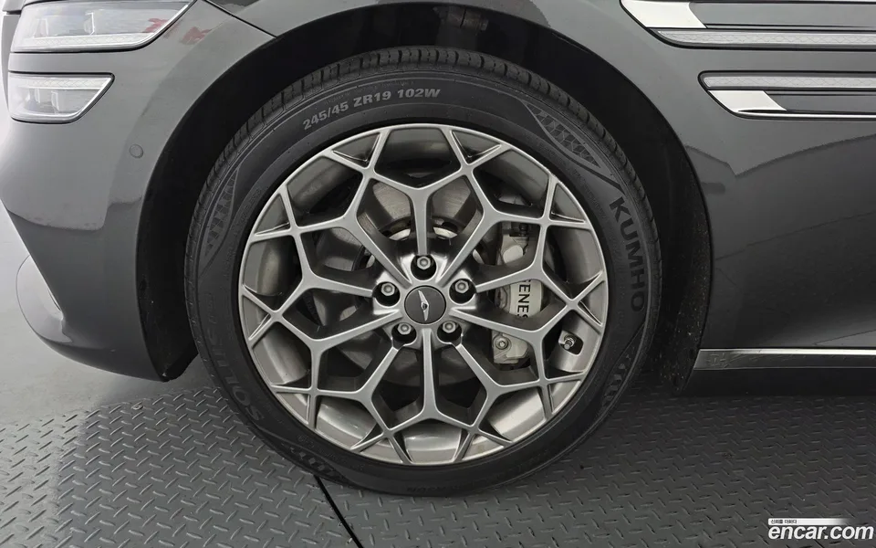 Genesis G80 3.5 AWD 2023 — thumbnail 2