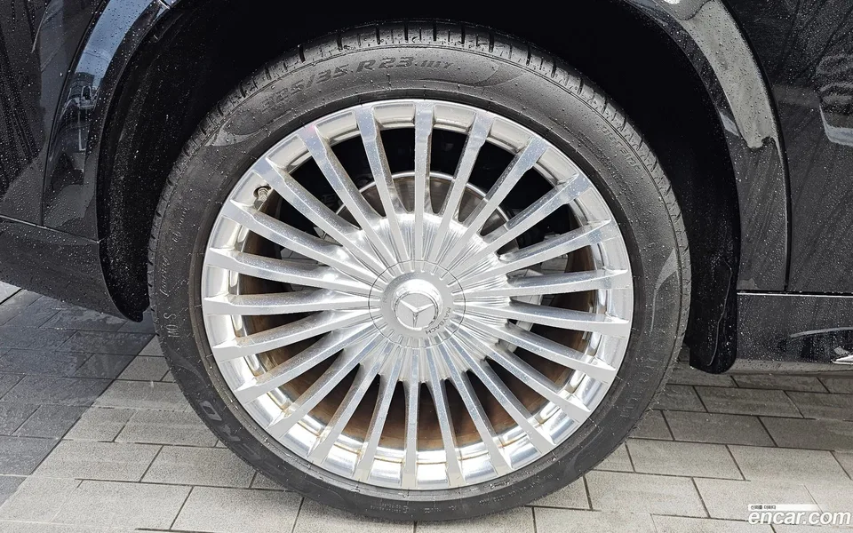 Mercedes-Benz GLS-Class GLS600 4MATIC 2022 — thumbnail 5